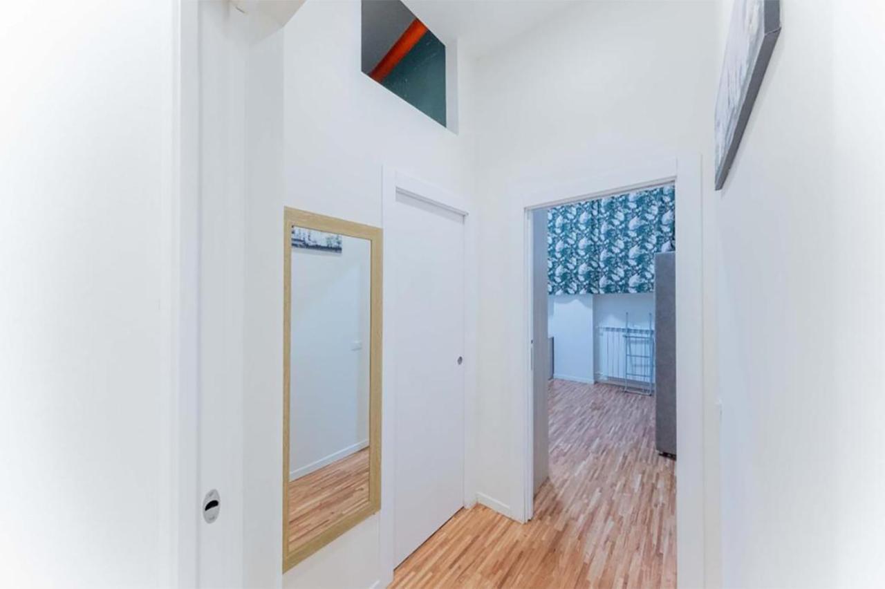 Comfy Appartment Near Metro M3 - Wifi Milano Eksteriør billede