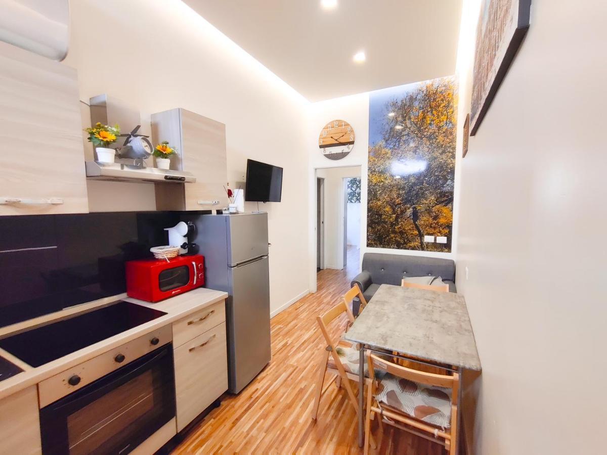 Comfy Appartment Near Metro M3 - Wifi Milano Eksteriør billede